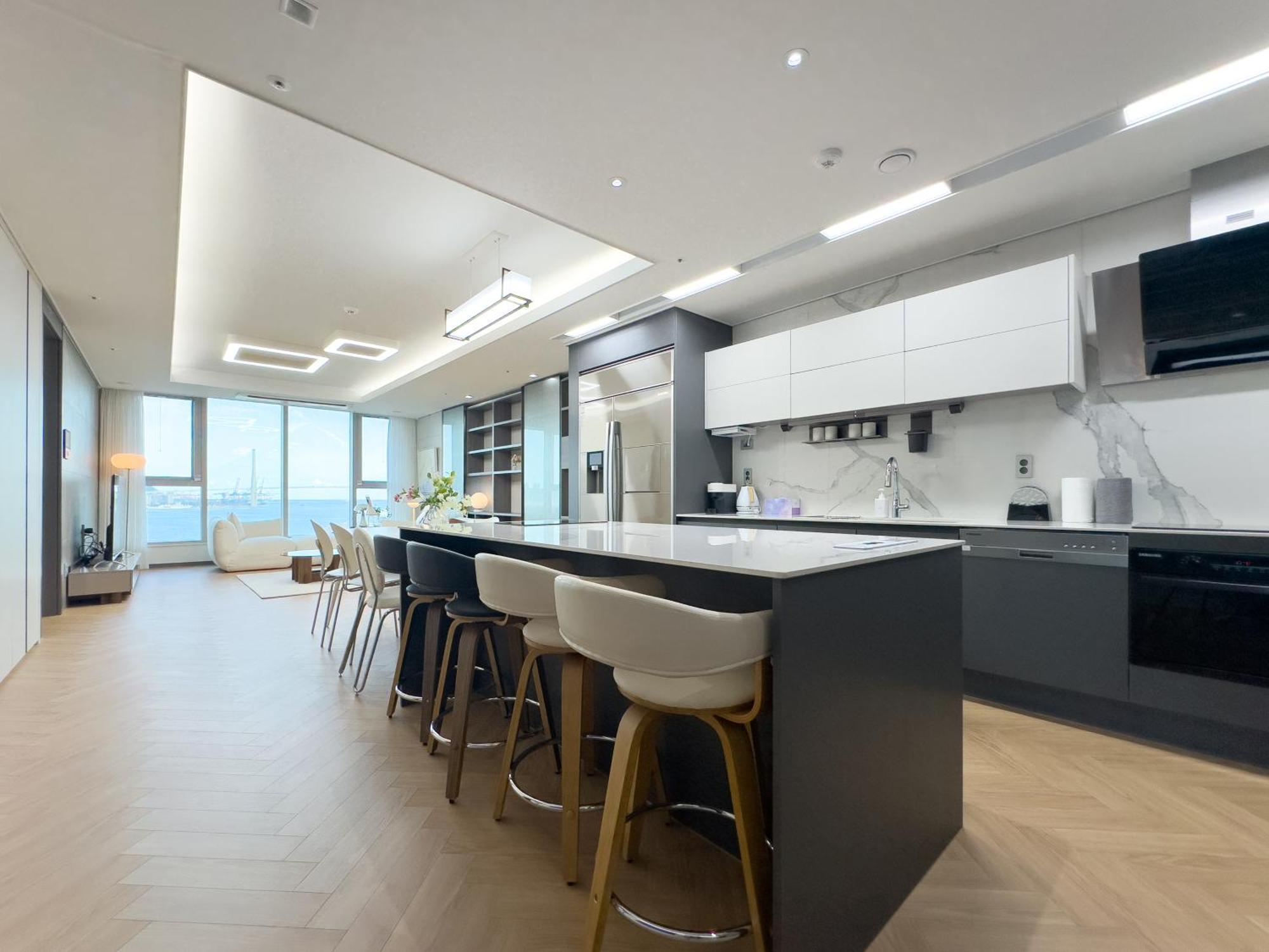 Brown Suites Busan Station Exterior foto