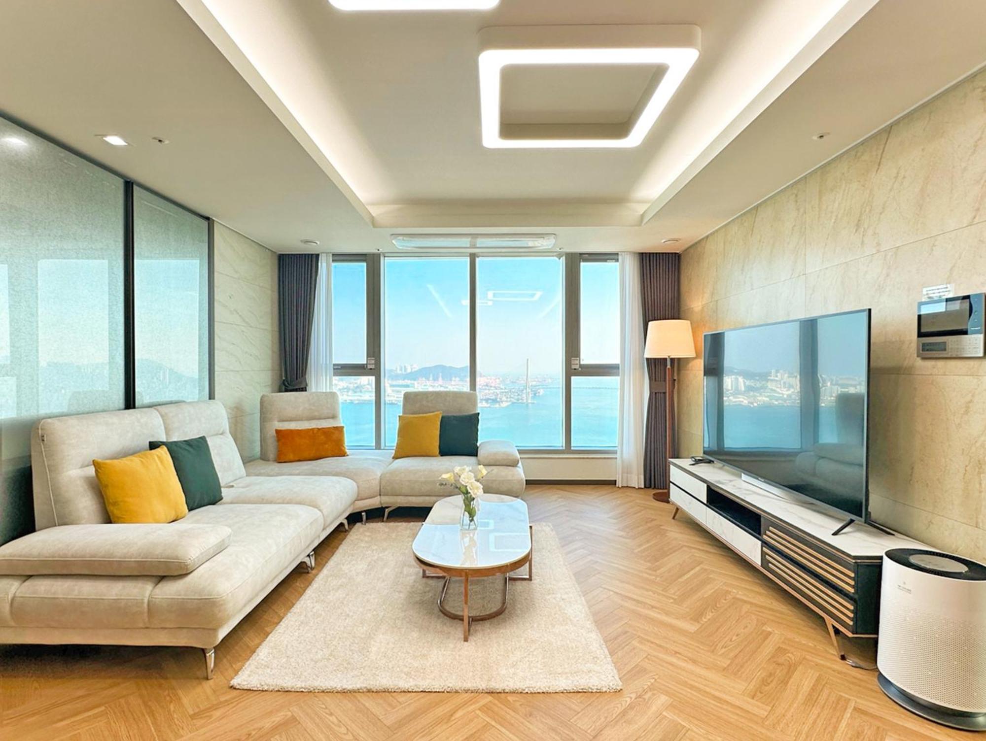 Brown Suites Busan Station Exterior foto